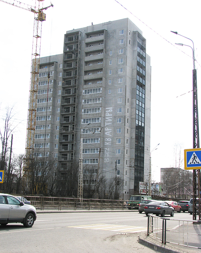 Многоквартирный 15/17-этажный жилой дом на пересечении улиц Чапаева и Суворова в г.Петрозаводске
